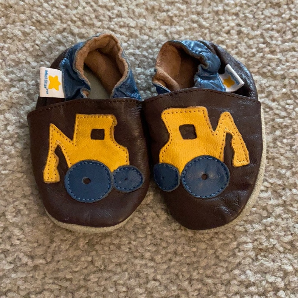 Mini star baby booties